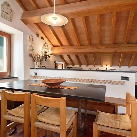 Casa Di Gina Nyaraló